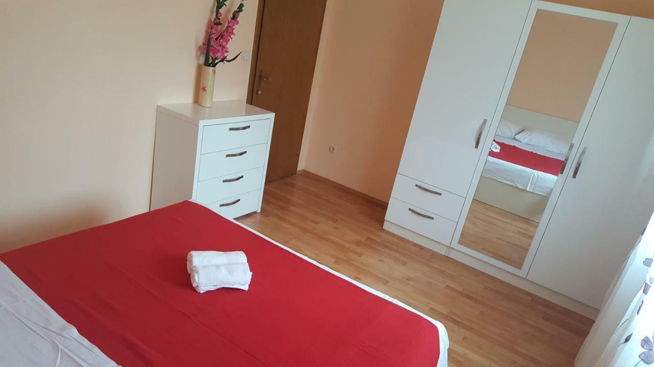 Apartmani Goga Starigrad Paklenica Exterior foto