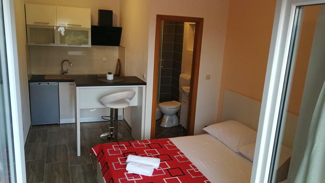 Apartmani Goga Starigrad Paklenica Exterior foto
